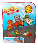 Sürprizlerle Dolu Yarış: Çarpınca Kafaları Fırlayan Hayvan Figürlü Arabalar! - 3