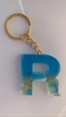 Deniz Mavisi Renk Gold Taşlı Gold Aksesuarlı R Harfi Şekil Epoksi Anahtarlık El Yapımı Hediyelik thumbnail 1