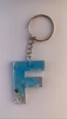 Deniz Mavisi Renk Deniz Kabuklu Gümüş Aksesuarlı F Harfi Şekil Epoksi Anahtarlık El Yapımı Hediyelik - 1