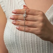 Gümüş Yuvarlak Baget Taşlı Kadın Bileklik thumbnail 2