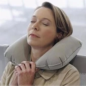 Üçlü Seyahat Seti Şişme Yastık Göz Bandı Kulak Tıkacı - 8