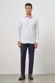 Beyaz Uzun Kol Kareli Desen Bez Ayağı Sert Yaka Cepli Pamuklu Classic Comfort Fit Gömlek 1004245158 thumbnail 2