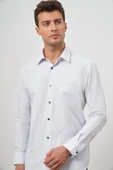 Beyaz Uzun Kol Kareli Desen Bez Ayağı Sert Yaka Cepli Pamuklu Classic Comfort Fit Gömlek 1004245158 thumbnail 1