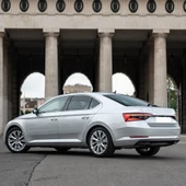 Skoda Superb Sedan 2020-2023 Ön Arka Cam Silecek Seti 3V1998001 thumbnail 2