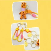 4 ADET UZAYAN RENKLİ ZÜRAFA ANAHTARLIK TELESKOPİK RENKLİ KÖRÜKLÜ ANAHTARLIK VIP YILBAŞI HEDİYELERİ - 2