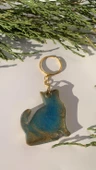 Okyanus Mavisi Gold Ebruli Renk Gold Aksesuarlı Yaramaz Kedi Epoksi Anahtarlık El Yapımı Hediyelik thumbnail 3