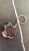 Şeffaf Epoksi İçinde Mor Glitterli Gümüş Aksesuarlı Apple Elma Anahtarlık El Yapımı Hediyelik thumbnail 4