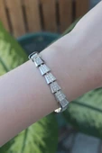 Vip Seri Pirinç Zirkon Taşlı Gümüş Renk Geometrik Bileklik - TJ-BB6059 thumbnail 2
