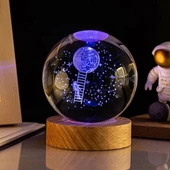 Aya Çıkan Astronot Tasarım Cam Küre - 1