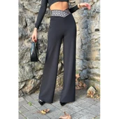 Lucky Life Kadın Belde Kruvaze Ve Ribana Detay Ispanyol Paça Ithal Krep Pantolon thumbnail 2