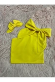 Kız Çocuk Tek Omuz Fiyonk Detaylı Sarı Yazlık Crop Bluz Ve Tokası - 3