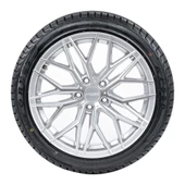 Kinforest 225/40R19 93Y XL KF550 2024 Yaz Lastiği - 2