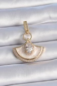 Gold Renk Zirkon Taş Detaylı Beyaz Mineli Ajda Charm - EBJ241109W28979 thumbnail 1