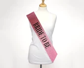 Pembe Üzeri Siyah Büyük Bride To Be Yazılı Simli Işıltılı Kuşak Kemer 10 Cm Genişlik - 1