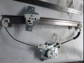 Hyundai Getz Ön kapı Cam Krikosu Sağ elektrikli ve motor hariç 82404-1C010 yolcu tarafı Orjinal Marka Orjinal Parça - 1