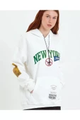 Kadın Baskılı Kapüşonlu Sweatshirt - Beyaz - 2