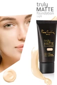 Pierre Cardin Truly Matte Fondöten - Light - 6