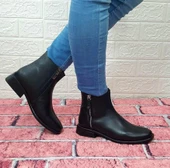 Voyager 8479 Siyah Yandan Fermuarlı Hakiki Deri Kaymaz Kare Topuk Bayan Bot thumbnail 3