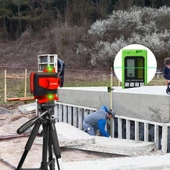 KOBB KBL35GTP Profesyonel Li-ion Şarjlı 4X360⁰ Otomatik Hizalamalı Yeşil Çapraz Çizgi Lazer Distomat+Tripod - 11
