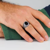 Siyah Oniks Taşlı Hasır Desenli 925 Ayar Gümüş Erkek Yüzük thumbnail 2
