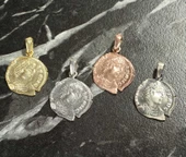 925 Ayar Gümüş Sezar Kolye Ucu thumbnail 1