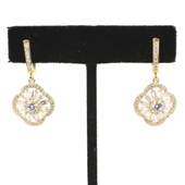 925 Ayar Gümüş Yonca Modeli Baget ve Zirkon Taşlı Küpe thumbnail 2