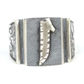 925 Ayar Gümüş Dikdörtgen Kaşlı Elif Figürlü Elişi Kalemli Yüzük thumbnail 4