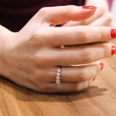 925 Ayar Gümüş Çapraz Tırnaklı Beş Taşlı Yüzük thumbnail 1