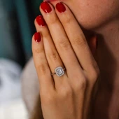 925 Ayar Gümüş Kare Model Baget Taş Yüzük thumbnail 1