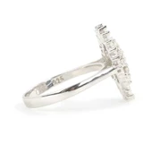 925 Ayar Gümüş Oval Model Baget Taşlı Yüzük thumbnail 3