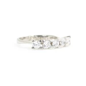 V Tırnak 0,45 crt Görünümünde Gümüş Beştaş Yüzük thumbnail 2