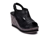 VENÜS 2015707Y DOLGU TOPUK HAFİF DERİ KADIN SANDALET - 2