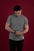 SLİMFİT ÇİZGİLİ ÖRGÜ PAMUKLU ERKEK T-SHİRT - 9