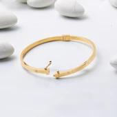 Çivili 14 Ayar Altın Kelepçe Bilezik thumbnail 4