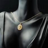 J Harfi Oval Altın Kolye thumbnail 4