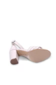 Goldstep 1601 Kadın 7,5 Cm Topuk Dantelli Tek Bant Sandalet - 10