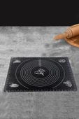 Tilbe Home Silikon Hamur Matı Hamur Açma Pasta Fırın Altlığı Matı Ölçülü Hamur Yoğurma Siyah Orta Boy 50X40 - 4