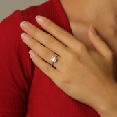 Beyaz Altın Baget Taşlı Yüzük thumbnail 2