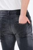 Erkek Gri Slim Fit Taş Yıkamalı Kot Pantolon - 5