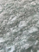 3D Çiçek İşlemeli Dantelli Elbise Kumaşı Yeşil 130cm x 11m thumbnail 6