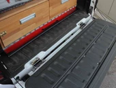 OMSA Mitsubishi L200 Bagaj Açma Kapama Sistemi ve Amortisör Seti 2019-2024 Arası - 3