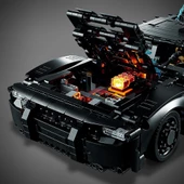 LEGO Technic 42127 Batman – Batmobil (1360 Parça) thumbnail 6