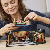 LEGO Ideas 21319 Central Perk Cafe Set (1070 Parça) - 6