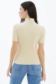 Tam Balıkçı Yaka Kısa Kollu Triko Kazak - Krem thumbnail 4