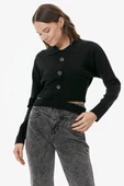 Parça Detaylı Polo Yaka Düğmeli Triko Crop - Siyah thumbnail 1