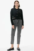 Parça Detaylı Polo Yaka Düğmeli Triko Crop - Siyah thumbnail 2