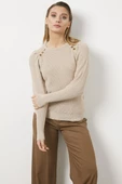 Sıfır Yaka Omuzları Düğmeli Triko Kazak - Açık Bej thumbnail 2