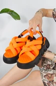 Çapraz Bağlı Neon Turuncu Siyah Ortopedik Taban Kadın Sandalet thumbnail 3