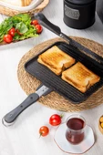 Stevig Usta Tostçu Granit Döküm Ocak Üstü El Tost Makinesi ST-101 - 2