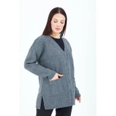 Kadın Gri V Yaka Düğmeli Cepli Örgü Yün Anne Triko Kısa Hırka - 4